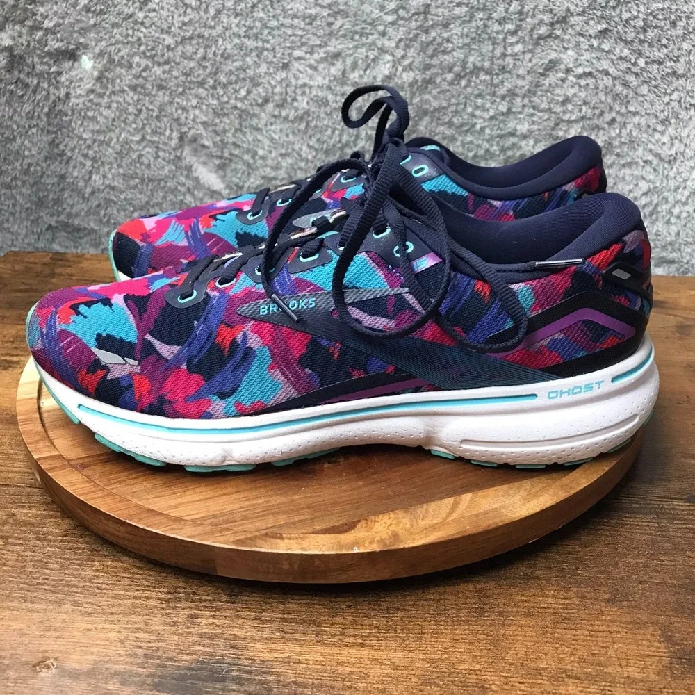 Brooks minor wear